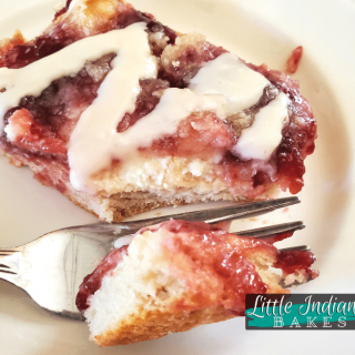 Streusel Topped Raspberry Cream Cheese Recipe like Entenmanns but better